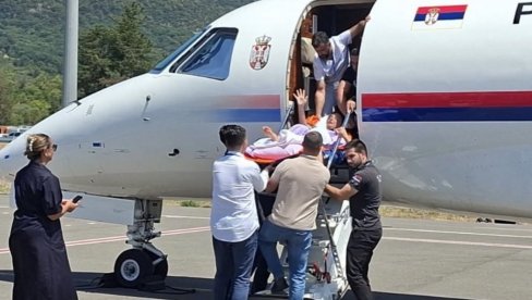 IZ AVIONA U BOLNICU: Teško povređeni u nesreći kod Kotora prevezeni iz Tivta do Niškog aerodroma