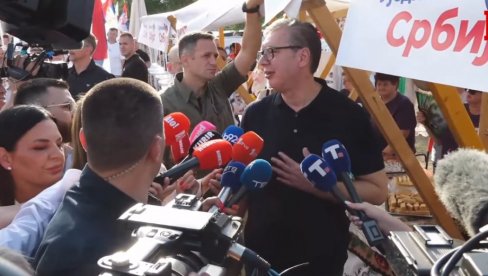 ACO, SRBINE Građani dočekali predsednika Vučića u Vladimirovcu