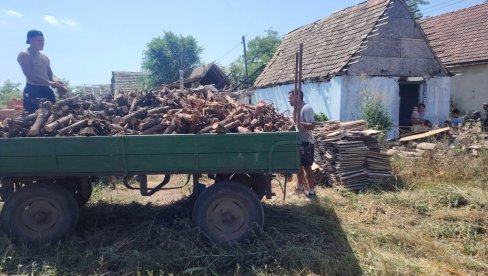 SVEŠTENIK OD PUSTE UDŽERICE NAPRAVIO DOM: Šestočlana porodica Melanije Berati nije imala ništa osim sreće da se nastani u Kucuri kod Vrbasa