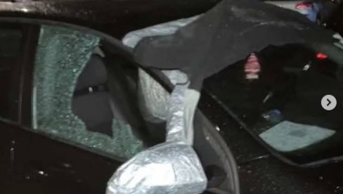 APOKALIPTIČNI PRIZORI U SMEDEREVU: Grad pod vodom, krov pao sa zgrade, automobili uništeni (VIDEO)