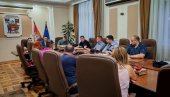 PO KVADRATU PALO 38,7 LITARA KIŠE: Gradonačelnik Niša sa saradnicima dogovorio mere za sprečavanje posledica poplava