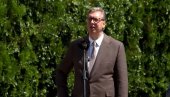 VUČIĆ U SVILAJNCU OBILAZI TRENING CENTAR: Vaše znanje je put u budućnost Srbije (VIDEO)