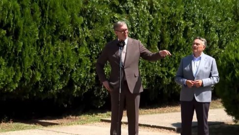 VUČIĆ NAJAVIO VELIKI PROJEKAT: Podrška našim ljudima koji rade u insotranstvu, a žele da se vrate u Srbiju