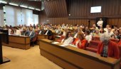 U KASI ČAK 55 MILIJARDI: Istorijski budžet Novog Sada omogućava besplatne udžbenike, održavanje škola...