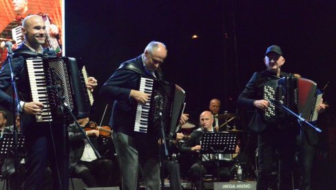 NA TRGU MAJSTORI ZA DUŠU: U Kraljevu se održava festival „Zlatne harmonike 2026“