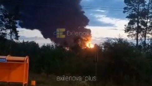 PAKAO U RUSIJI TOKOM NOĆI: Rojevi dronova spržili rafinerije, gori logistički centar ruskog Amazona (VIDEO)