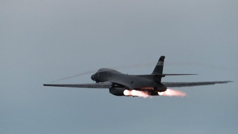 AMERIKA PODIGLA ULOG! Prvi put poslala bombarder  B-1 u udar na Iran, rat ulazi u novu fazu