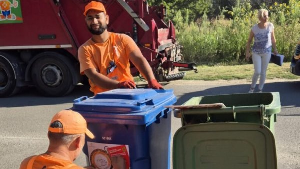 „ГРАДСКА ЧИСТОЋА“  И ГО СУРЧИН У СУБОТУ ОРГАНИЗУЈУ: Подела зелених и плавих ПВЦ канти у насељу Кључ