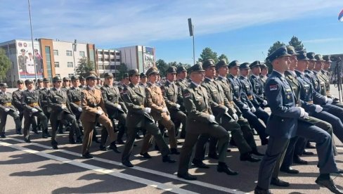 Свечаност поводом промоције најмлађих официра Војске Србије, присуствује председник Вучић