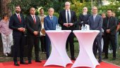 SREĆNO U TARANTU: Premijer Macut ispratio srpske sportiste na Mediteranske igre