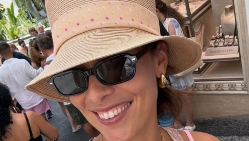 NE SKIDA BIKINI: Ana Ivanović nikad bolje nije izgledala! (FOTO)