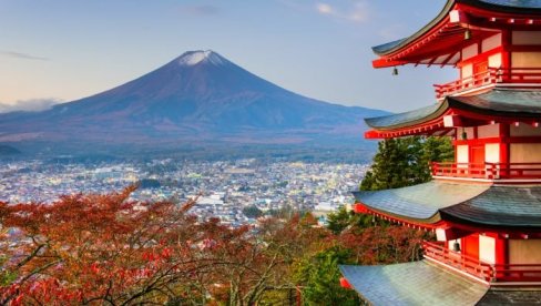 JAPANCI ČIM OTVORE OČI URADE OVO: Traje samo MINUT, ne košta ništa, a kažu da zbog nje dan počinje bez stresa