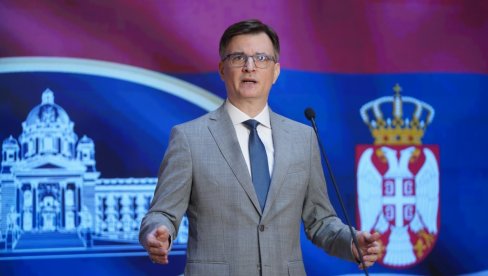 JOVANOV RAZOBLIČIO OPOZICIJU: U sali tek desetak njih, a 62 je zahetvalo sednicu (FOTO)