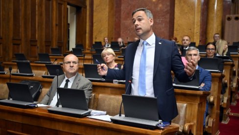 MNOGO JE, KUME Blokaderski novinari odjavili Aleksića