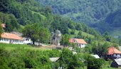 ZATRLI SELO U DVA SATA SVIREPOSTI, VEŠALI ČAK I DECU: U Velici kod Plava se obeležava godišnjica genocida iz 1944. godine