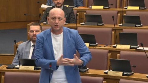 ЛАЖОВ И БИТАНГА - ОПШТИ ХАОС У ЦРНОГОРСКОМ ПАРЛАМЕНТУ: Прекинута седница због жестоког окршаја Кнежевића и Шарановића