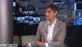 ПОРОДИЦА АЛЕКСАНДРА ВУЧИЋА СВОЈИМ ЛЕЂИМА БРАНИ СВЕ ПОРОДИЦЕ У СРБИЈИ! Брнабић: Свачија породица може постати мета (ВИДЕО)