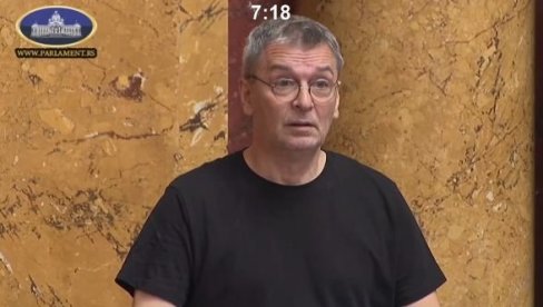 ЋУТА УДАРИО НА ОСОБУ БРОЈ 2 СА ЛАЖНЕ СТУДЕНТСКЕ ЛИСТЕ: Јасмина Пауновић је дно људске беде! (ВИДЕО)