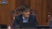 ТО НИЈЕ ЗВАНИЧНИ СТАВ РЕПУБЛИКЕ СРБИЈЕ: Брнабић поставила на место Веселиновића после скандалозне изјаве о КиМ (ВИДЕО)