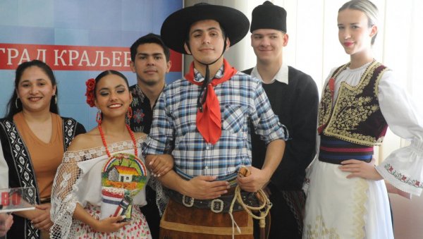ИГРА СПАЈА ЉУДЕ: Фолклорци из Парагваја, Бугарске, Португала и Кипра у Краљеву