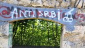 SKANDAL U ZVORNIKU: Na zidinama Đurđev grada osvanuli grafiti mržnje protiv Srba i ratna zastava tzv. armije RBiH (FOTO)