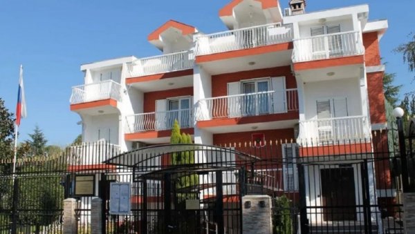 ОДГОВОРИЋЕМО НА НЕПРИЈАТЕЉСКЕ АКЦИЈЕ: Амбасада Русије се огласили о одлуци Црне Горе и укидању безвизног режиме