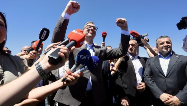 НА ЈЕДНОМ СМО ОД НАЈЛЕПШИХ МЕСТА У СРБИЈИ Вучић: Видиковац на Каблару чудесан - позивам све грађане да га посете (ВИДЕО)