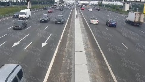 ТЕШКА САОБРАЋАЈНА НЕСРЕЋА: Има погинулих у ланчаном судару на обилазници