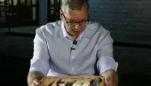 ВУЧИЋ ПОКАЗАО ЛЕКОВЕ КОЈИ ЋЕ ИМАТИ НИЖЕ ЦЕНЕ: Ово ће бити олакшање за све грађане