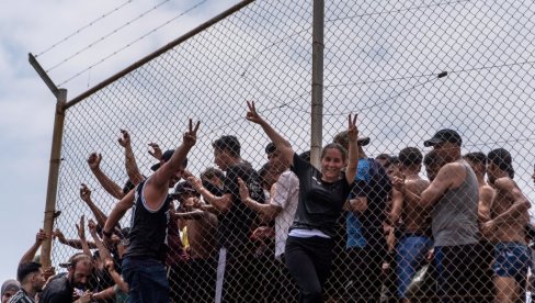 ЕУ СЕ РАЗДВАЈА ИЗНУТРА: Фински политичар упозорио на евросамоубиство због миграционе кризе у Шпанији