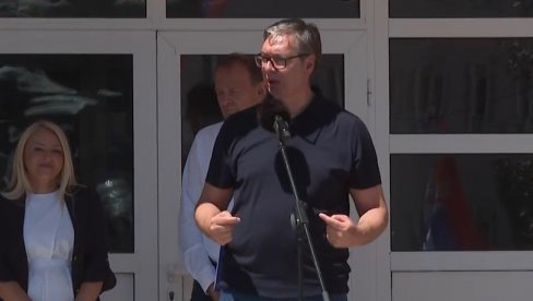 VUČIĆ: PROSEČNA PLATA U BABUŠNICI 798 EVRA Predsednik najavio nova ulaganja i razvoj juga Srbije