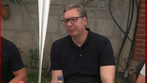 ПРЕДСЕДНИК ОБИЛАЗИ ЈУГОИСТОК СРБИЈЕ: Вучић у посети породици Николић у селу Горчинце (ВИДЕО)