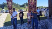 НА ПРАЗНИК ВИСОКОГ ДЕСПОТА СТЕФАНА: На Мачковом камену литургија и слава (ФОТО)